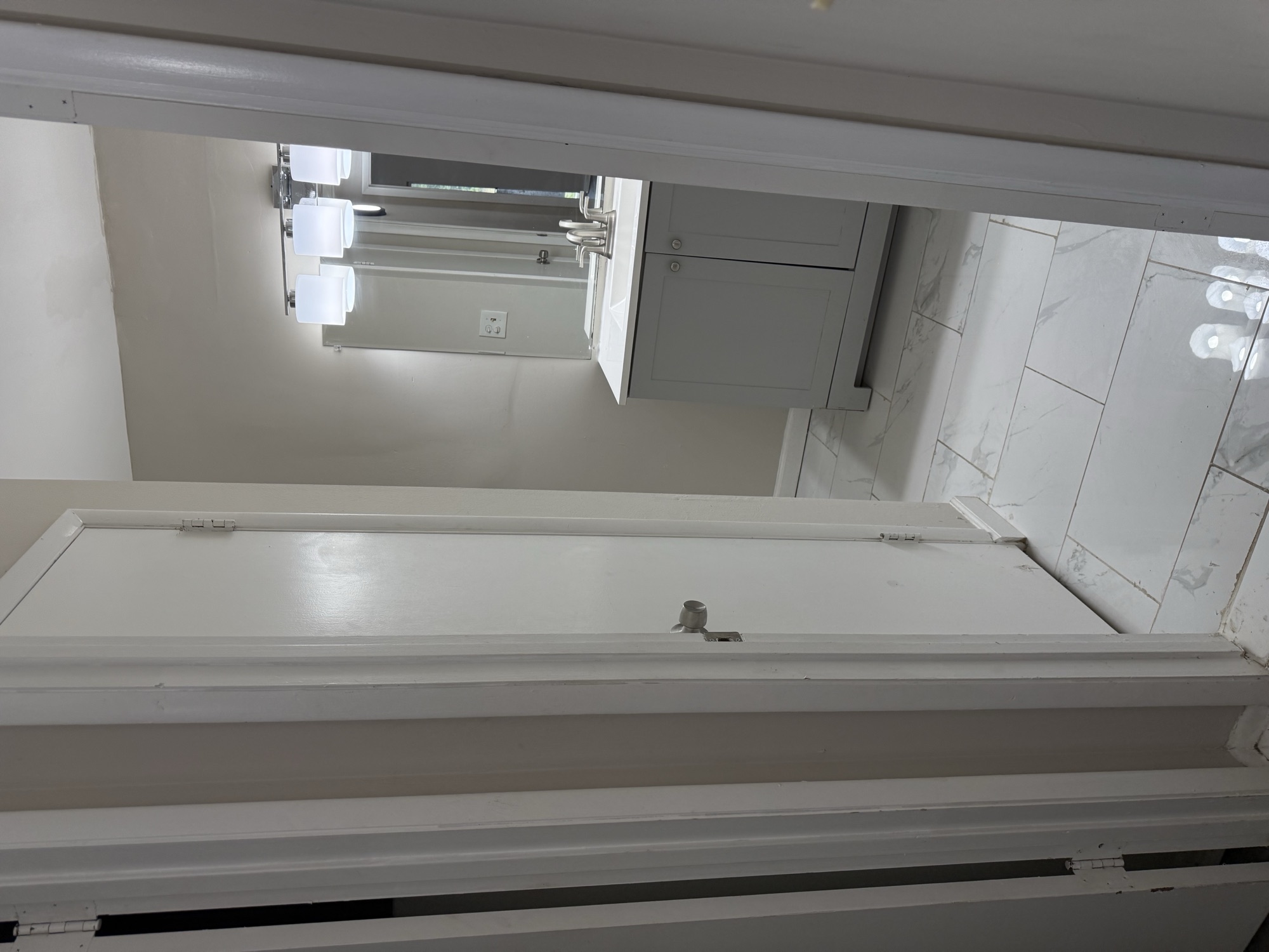 1 Bedroom at 305 N. Robinson Circle