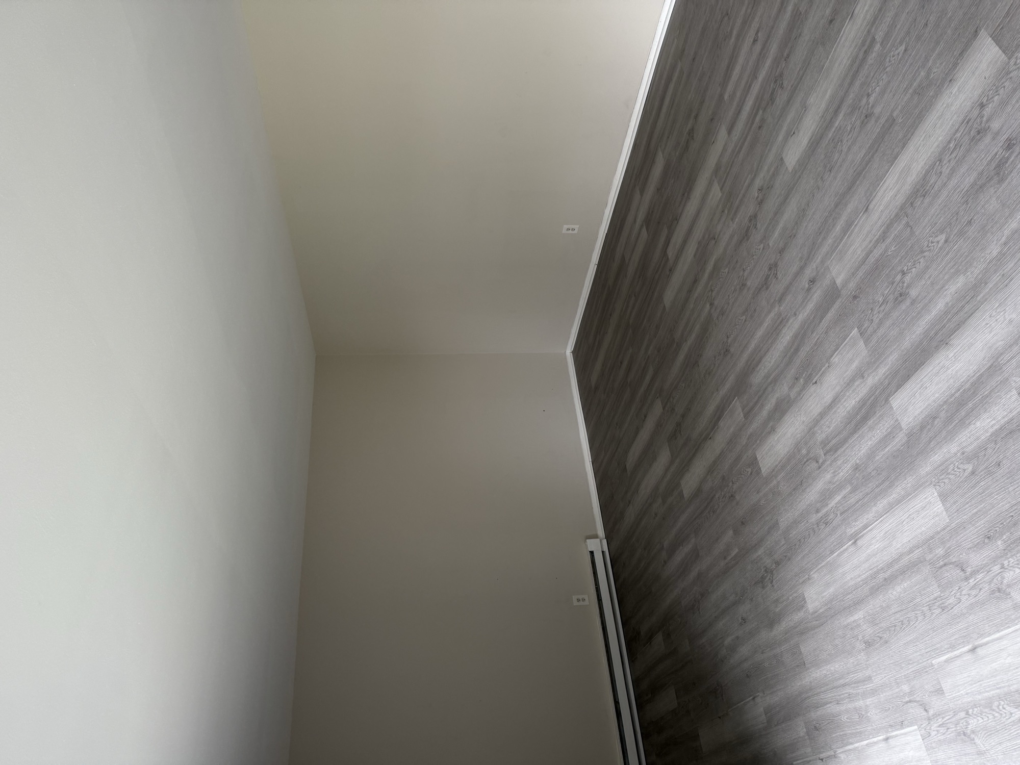 2 Bedroom at 305 N. Robinson Circle