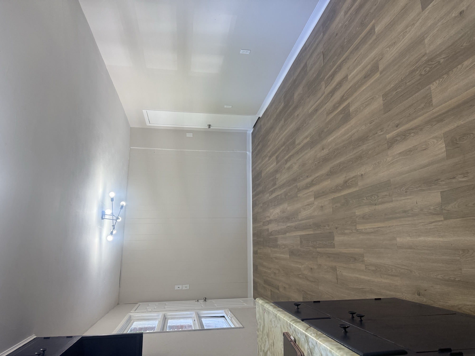 2 Bedroom at 516 S. Poplar St