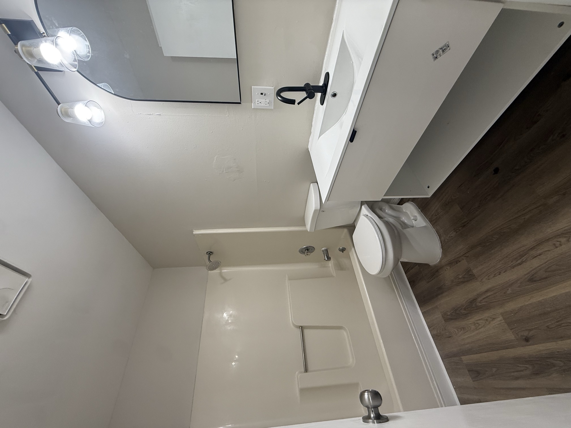 2 Bedroom at 605 & 609 W. College St